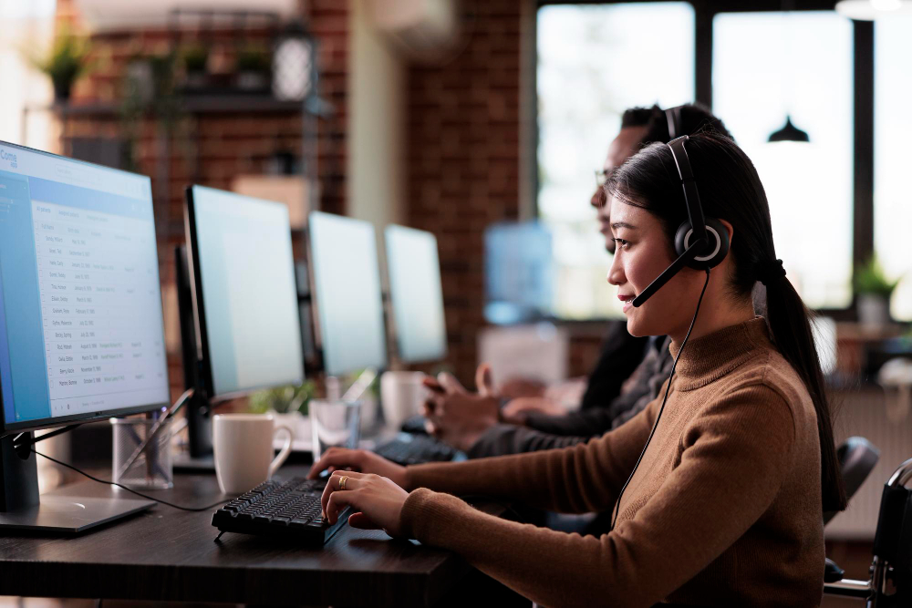 Customer Service Bahasa Indonesia