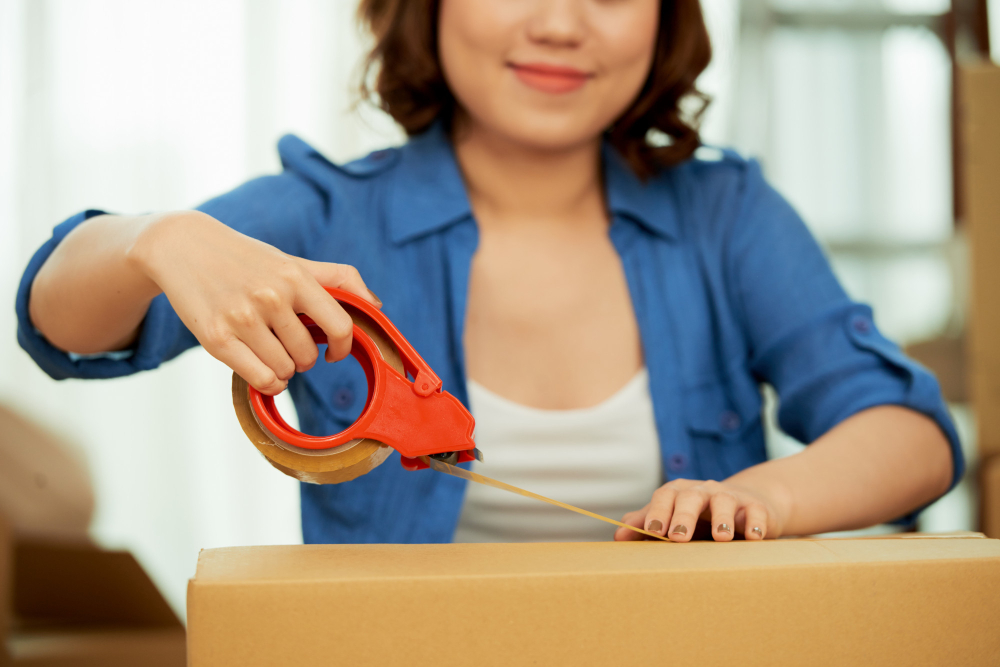 Pekerja Packing Pakaian Dalam